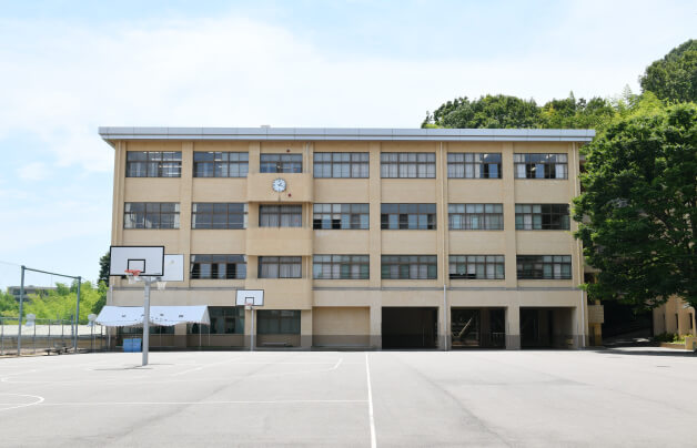 西館