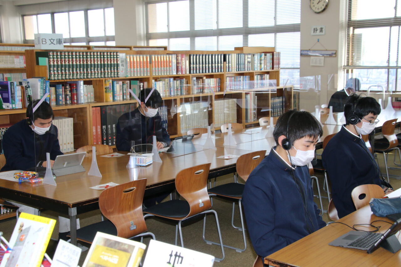 図書委員会 アーサー ビナードさんのお話 広島学院中学校 高等学校