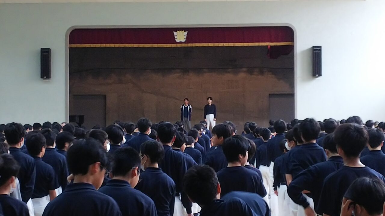 中学　朝礼 