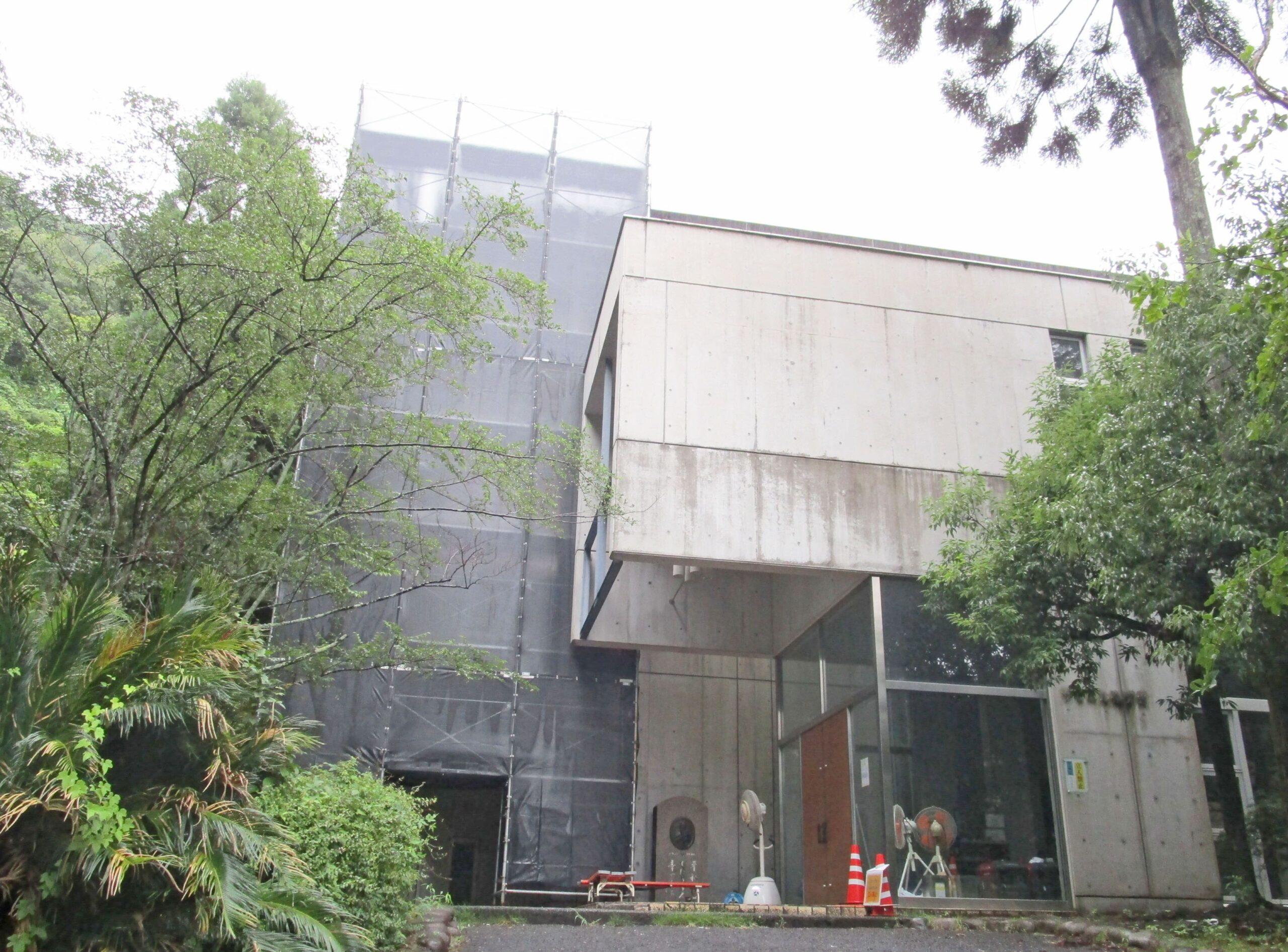 広島基地 被爆65年 ヒロシマ基町 復興史映す街並み 戦災者支え近代化へ先駆