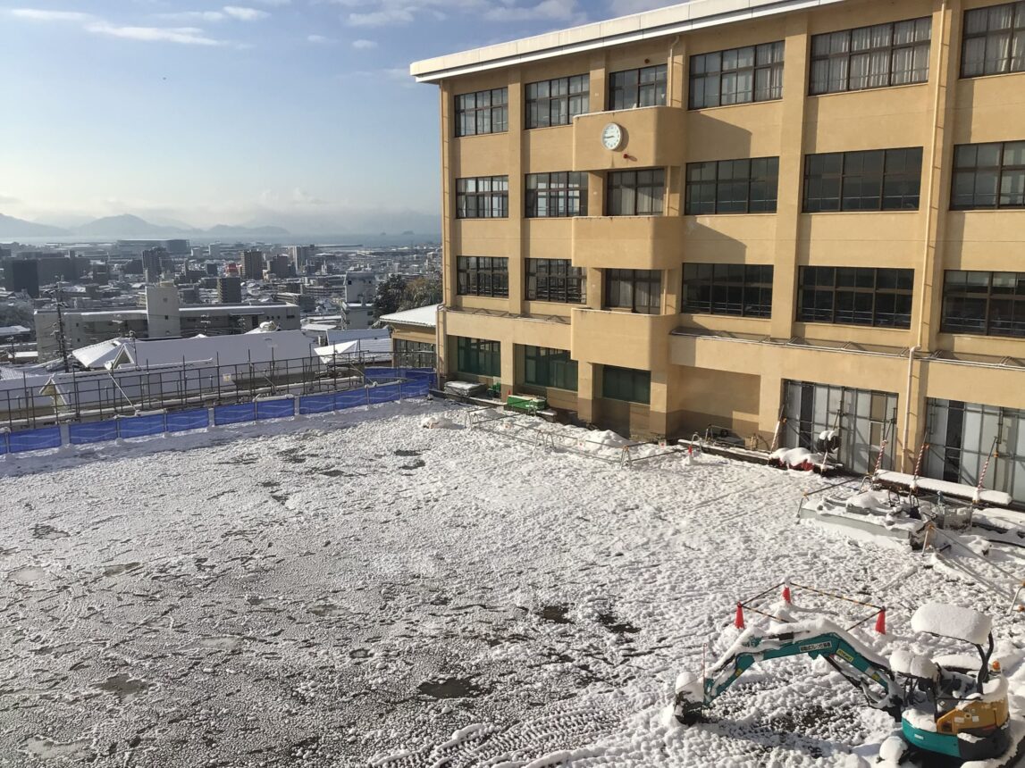 雪の広島学院