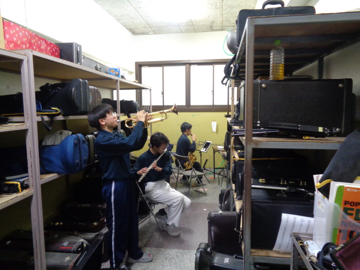 アテネオ・デ・ナガ高校受け入れに向けて…