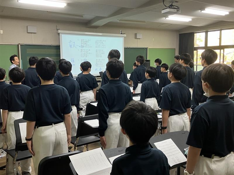 叡智を瞳に